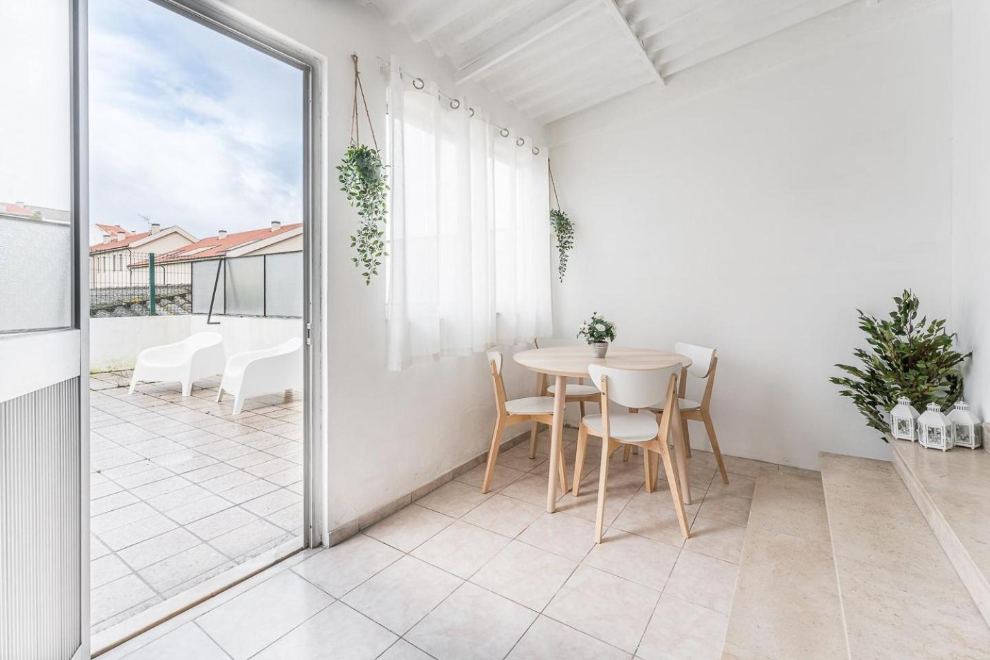 Guestready - Modern Cosy Apartment With A Terrace Porto Luaran gambar