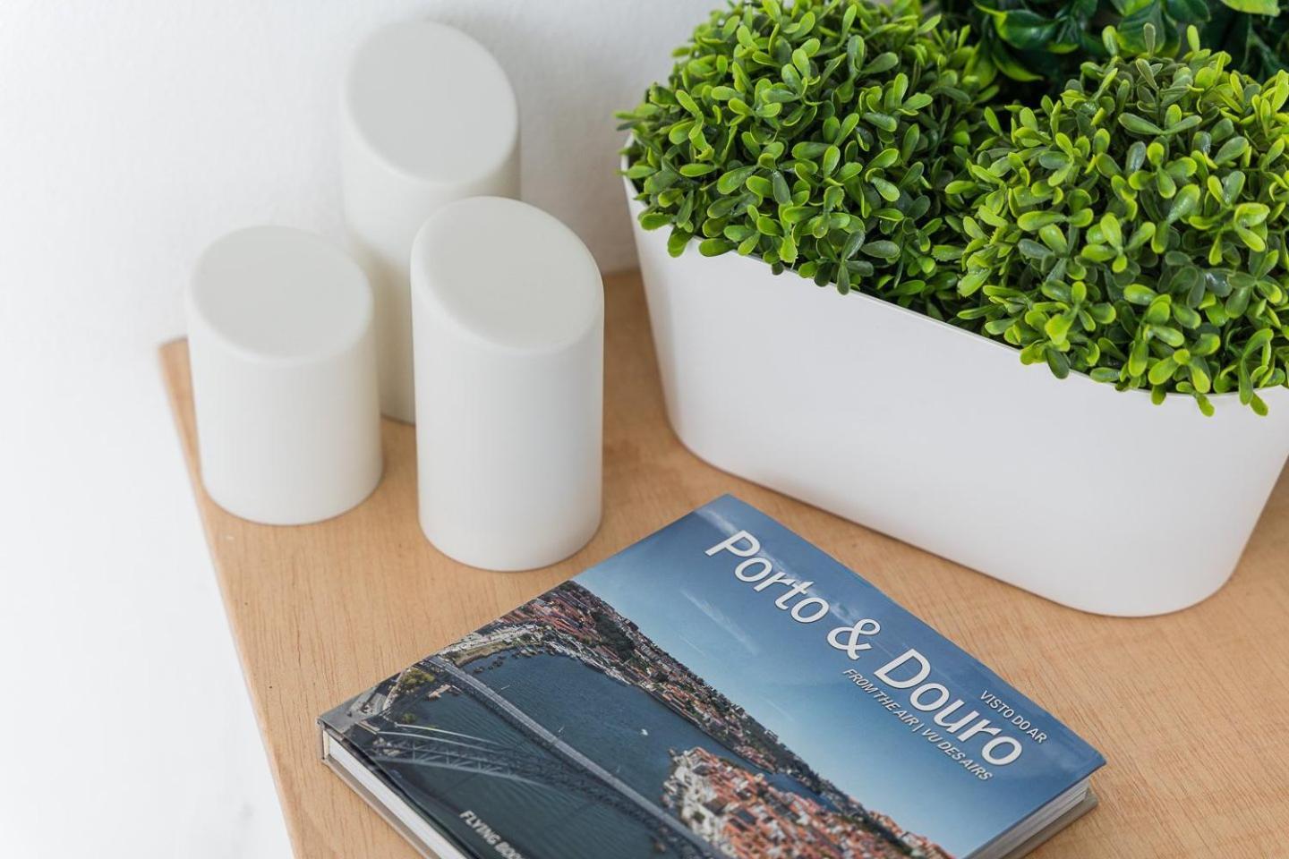 Guestready - Modern Cosy Apartment With A Terrace Porto Luaran gambar